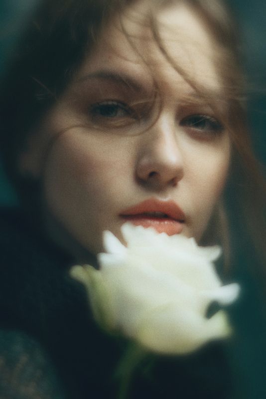 Карина фото превью