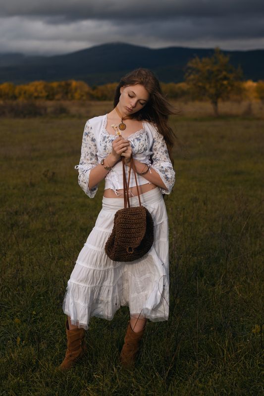 девушка, модель Последние ромашки фото превью