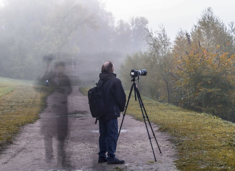 Тень вокруг фотографа фото превью