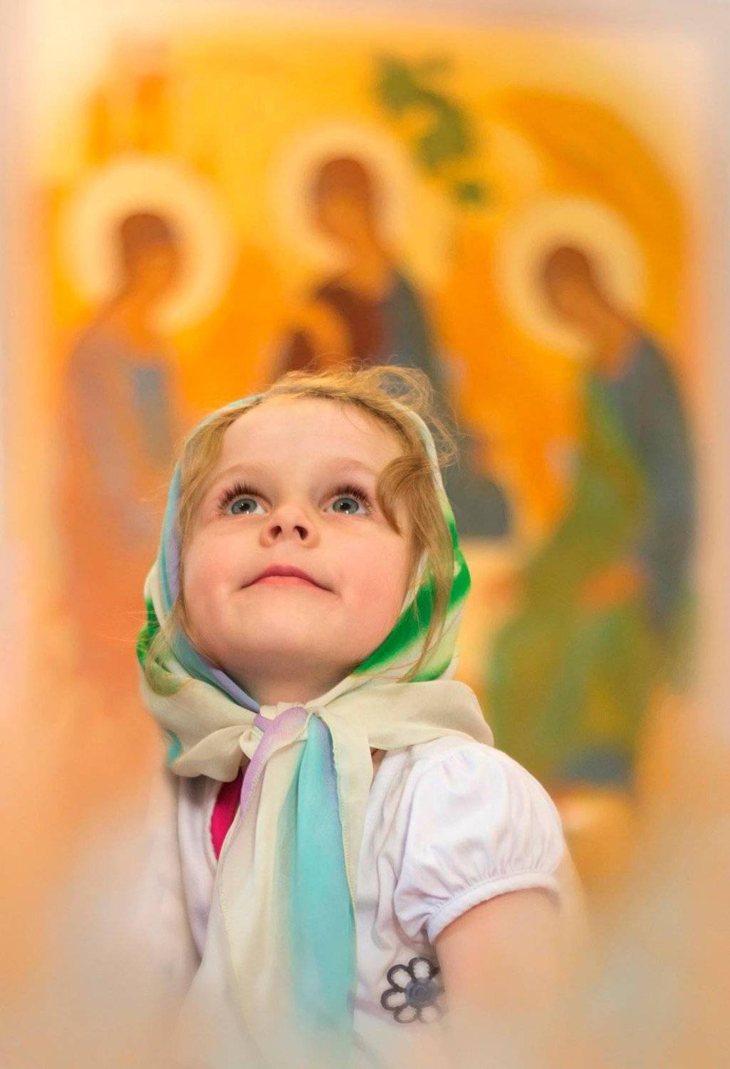 в храме, дети, дети в храме, иконы, портрет, Лидия Киприч