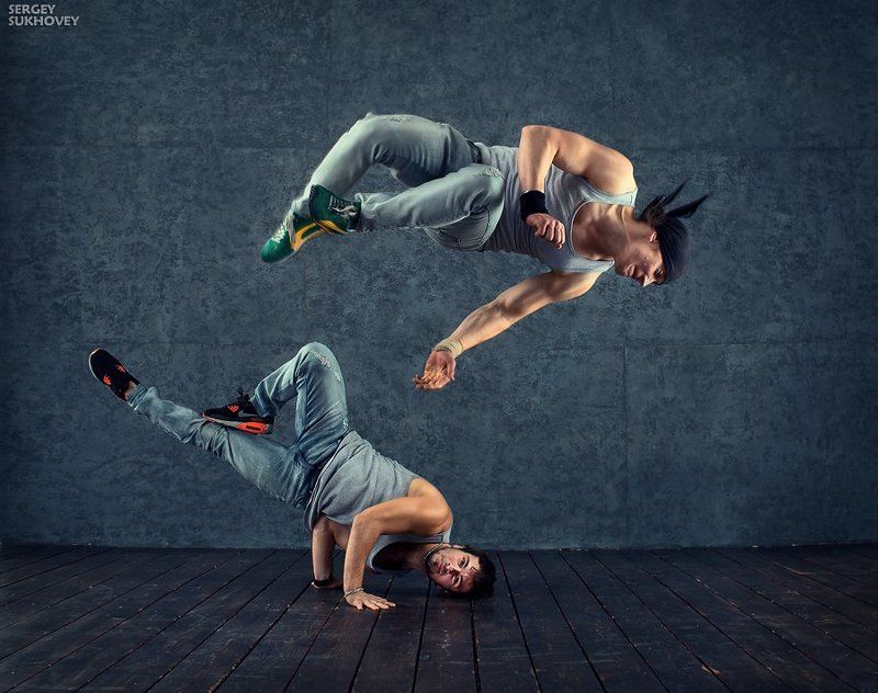 breakdance, акробатика, брейк, брейкденс, прыжок, танец, танцоры, танцы, танцы в городе, уличные танцы, фриз, хипхоп Breakdance фото превью