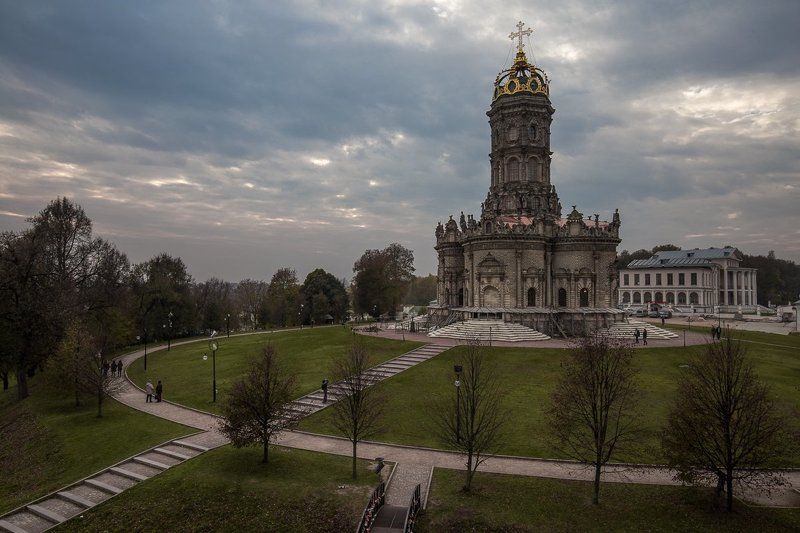 Храм Знамения Богородицы в Дубровицах фото превью