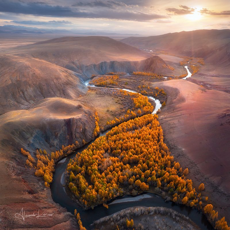 алтай, осень Вечер в долине реки Кызыл-Шин... фото превью