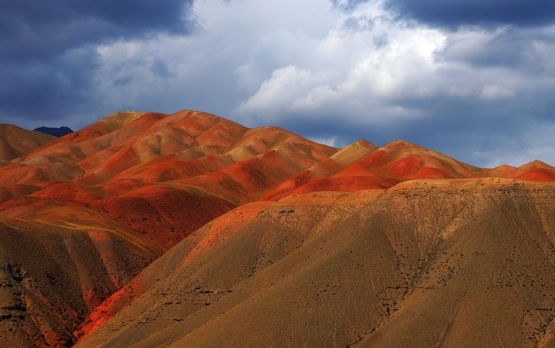 Цветные горы фото превью