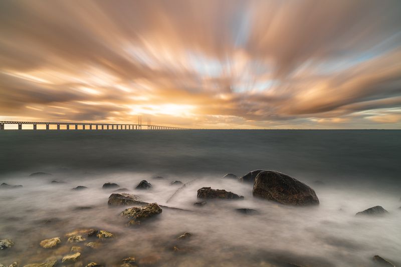 длинная выдержка, море, скалы, камни Эресундский мост фото превью
