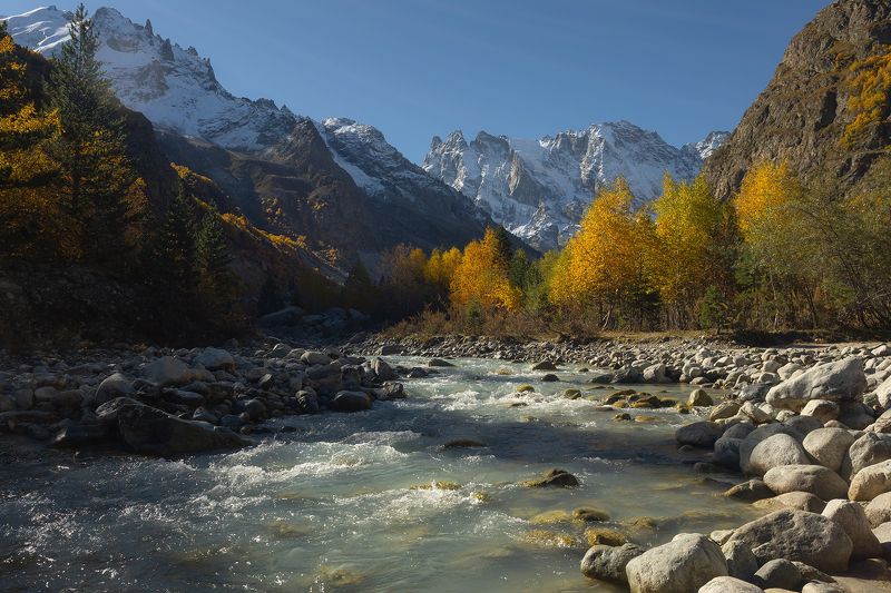 кавказ, приэльбрусье, шхельда, природа, горы, река, осень Осень в горах фото превью