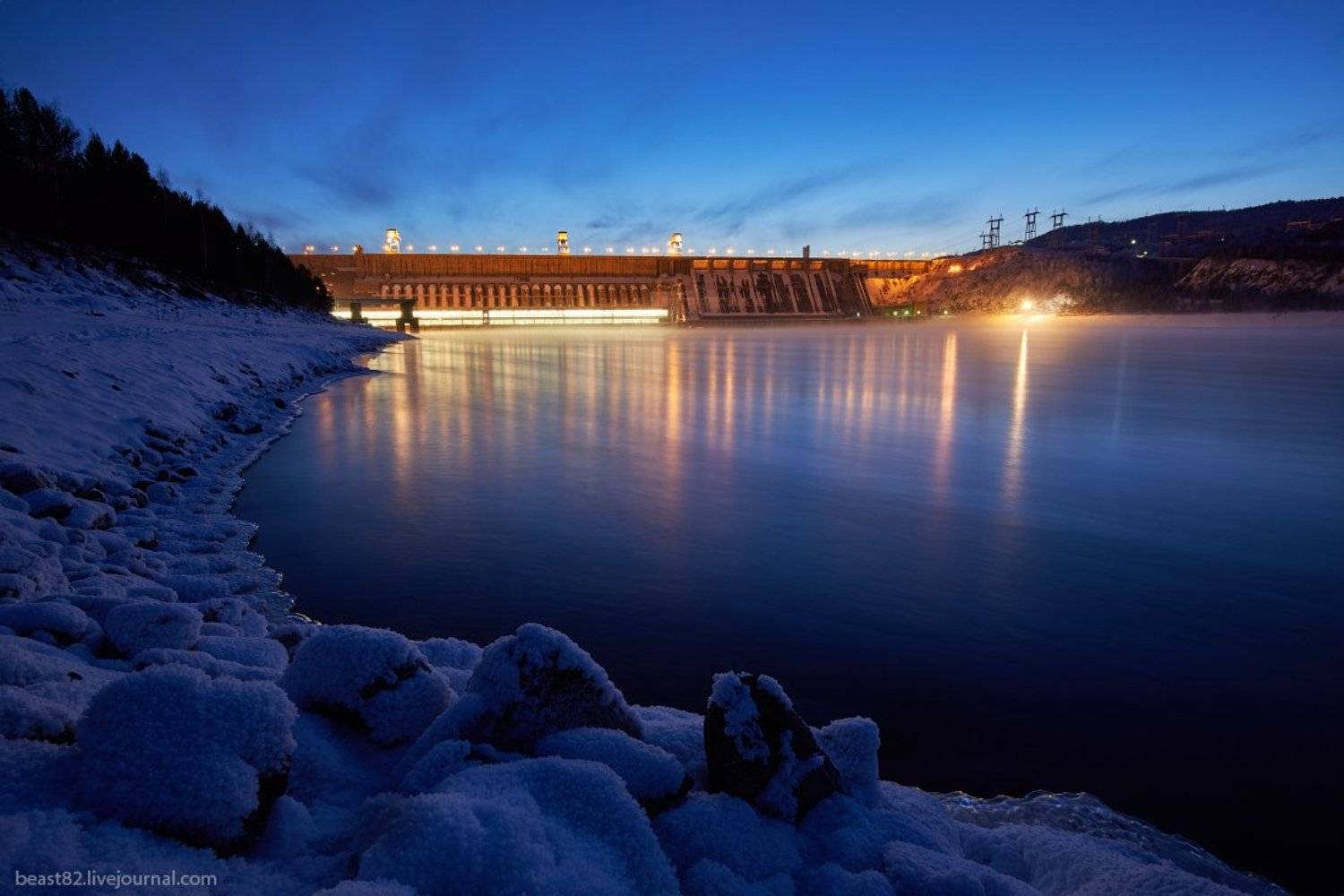 ГЭС, Красноярск, Михаил Зверев