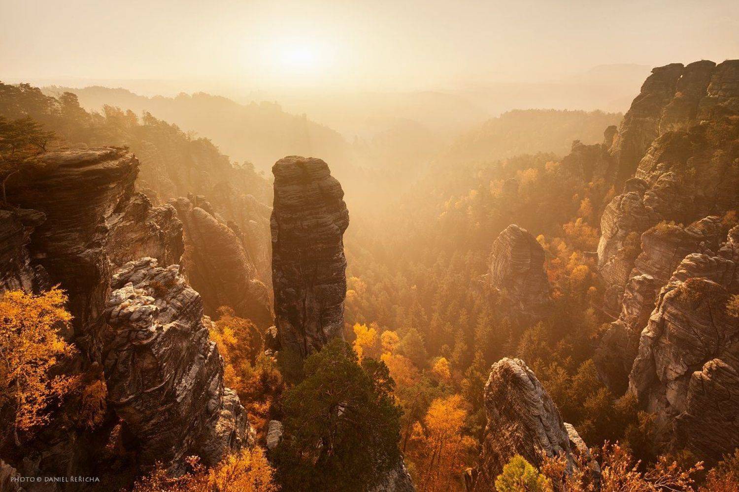 Autumn, Autumn colors, Autumn landscape, Elbe, Elbsandstein, Elbsandsteingebirge, Forest, Germany, Landscape, Mountains, Rocks, Saxon, Saxon Switzerland, Saxony, Towers, Trees, Valley, Daniel Rericha
