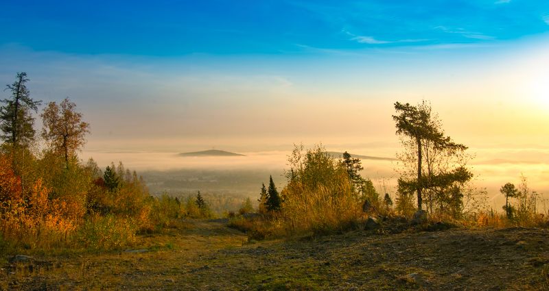 Туман укутал горы фото превью