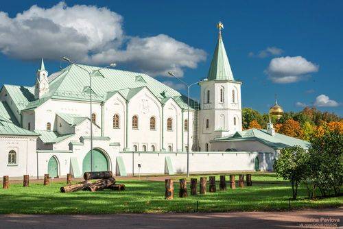 Государева Ратная палата. Осень в Царском Селе