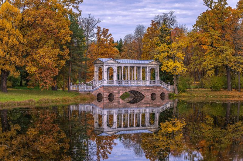 городской пейзаж, парки, мосты, Царское Село, Екатерининский парк, краски осени Мраморный мост Екатерининского парка фото превью