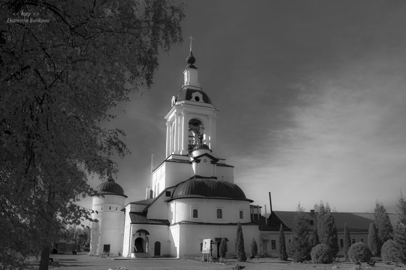 Надвратная Никольская Церковь. фото превью