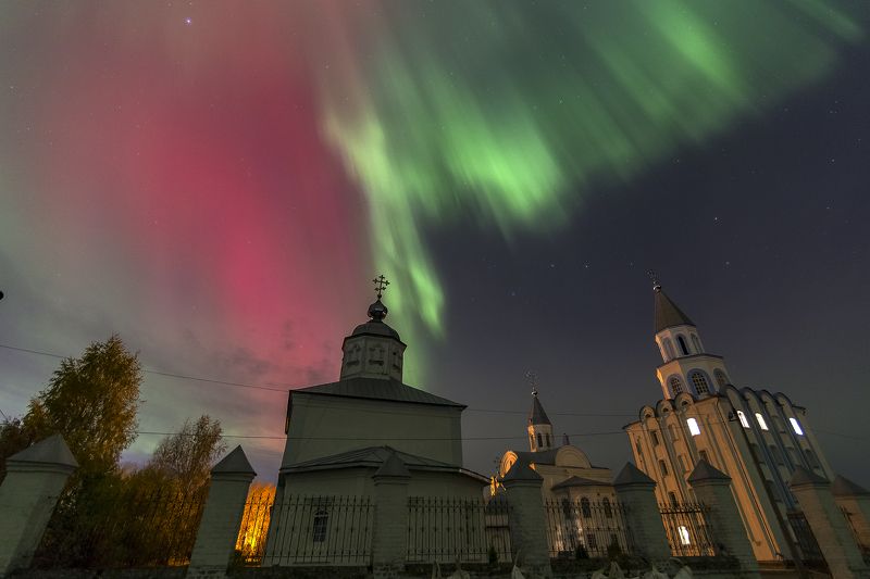 ночь, небо, церковь, сияние, краски. Ночное небо. фото превью