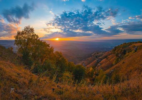 Осенний закат на горе Малое Седло