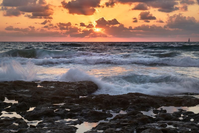 Mediterranean Sea, Sunset фото превью