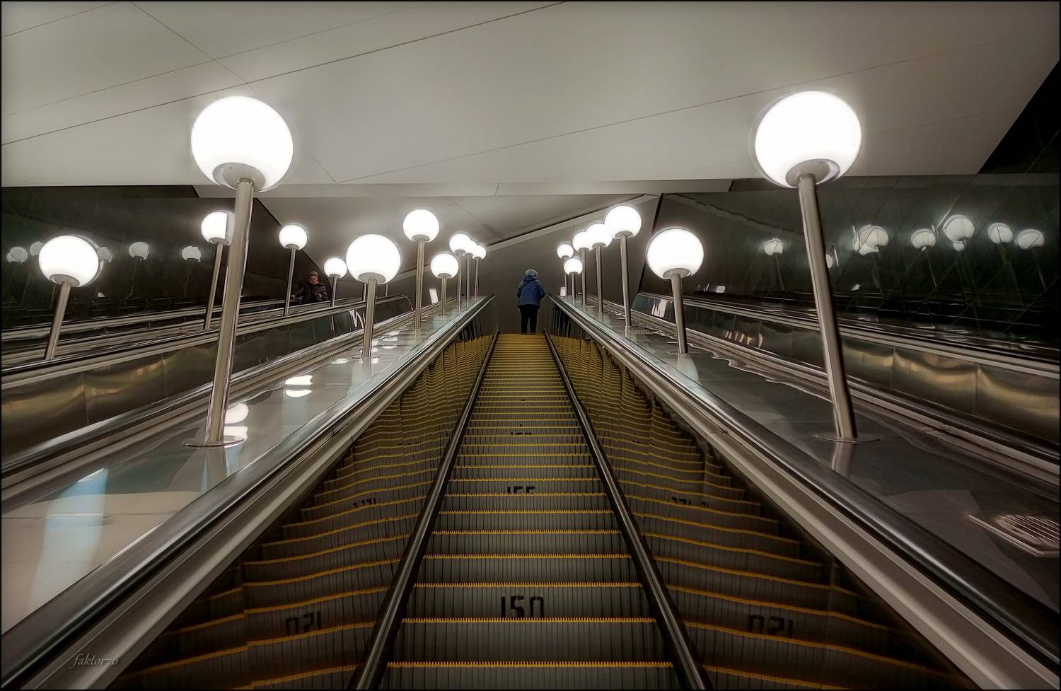 метро, москва, архитектура, транспорт, город, подземка, мобильное фото,  Сергей