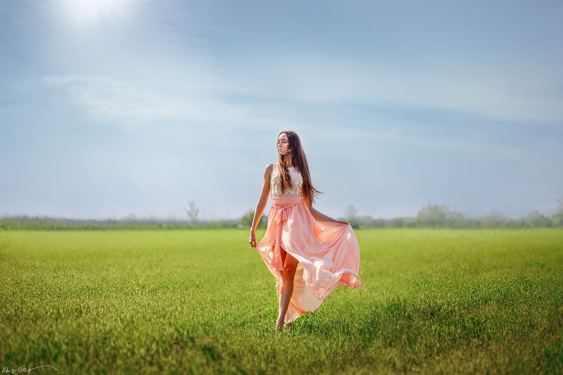 beautiful, girl, portrait, summer,  field, grass, sun, horizon, ukraine, canon Навстречу ветру фото превью