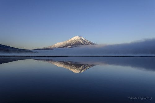 Mirror lake