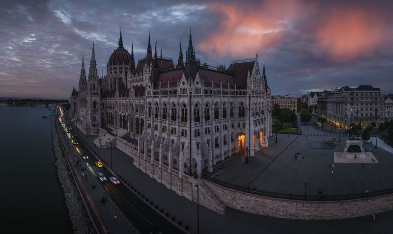 The Hungarian Parliament Building, BUDAPEST The Hungarian Parliament Building фото превью