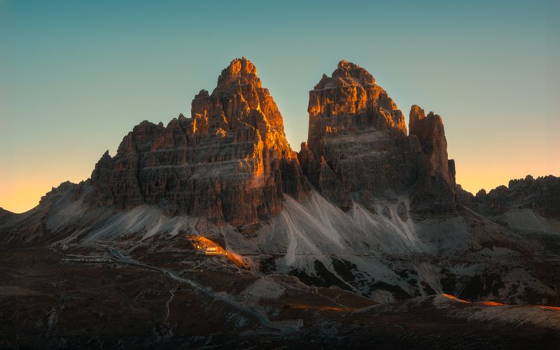 #landscape #nature #mountain  #sunrise #sunset #sundown #peak #italy #nature #light The famous tooth фото превью