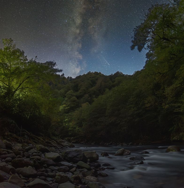 астрофото, астрофотография, ночь, астрономия, астропейзаж, кавказ, млечный путь, грузия, комета, звезды, ночное небо, night, nightphotography, stars, milkyway, longexposure Прощание с кометой C/2023 A3 (Tsuchinshan – ATLAS) фото превью