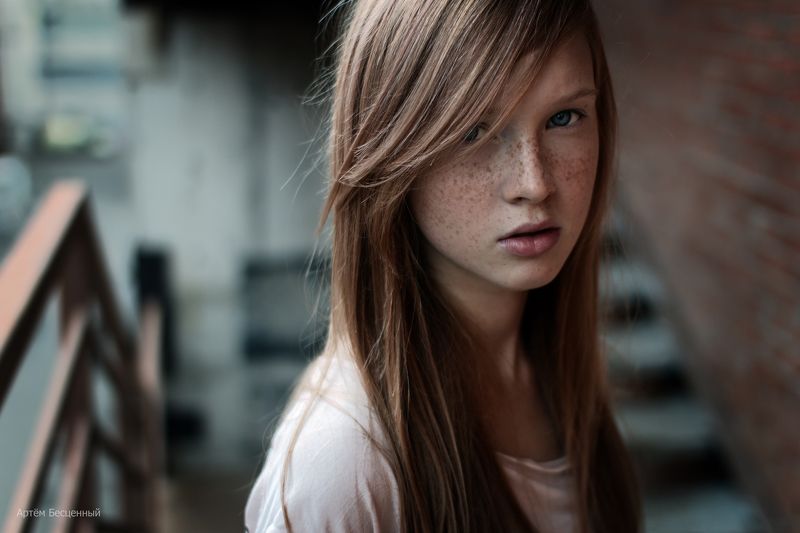 портрет, лестница Арина фото превью