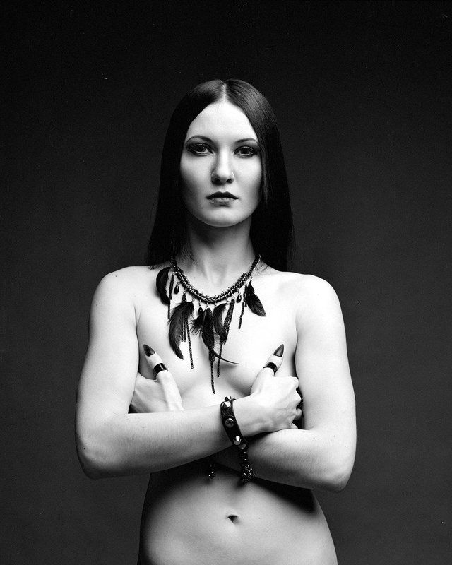 Wear Black Or Stay Naked фото превью