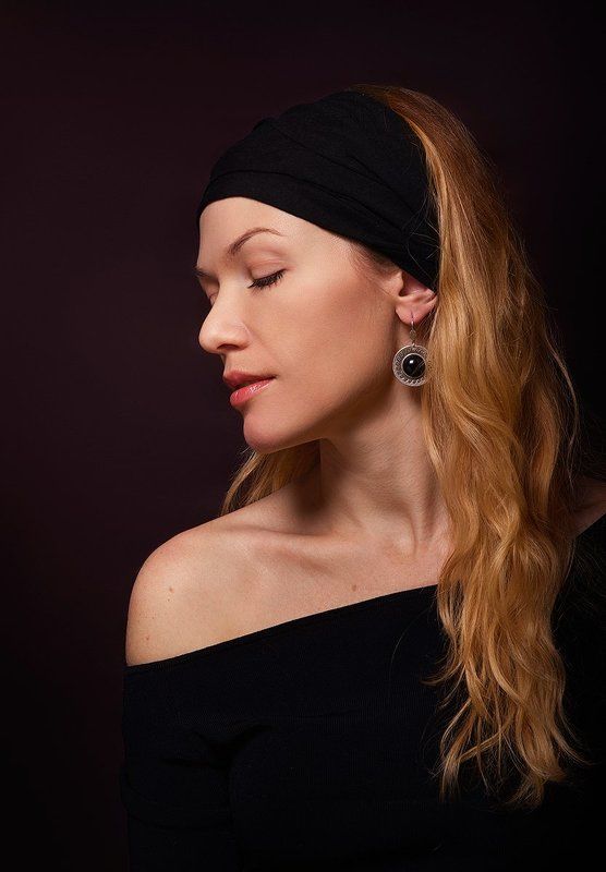 девушка, портрет, серьга, классический, girl, portrait, earring Девушка с  серёжкой фото превью