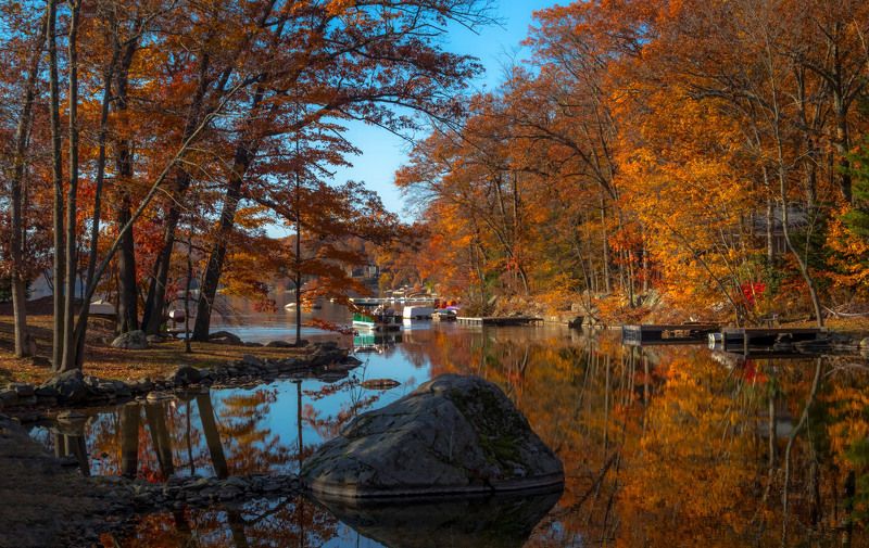 Осень на озере. фото превью