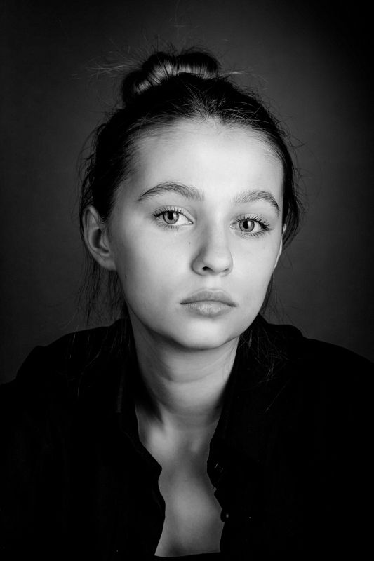 девушка, портрет, взгляд, глаза, ч/б *** фото превью