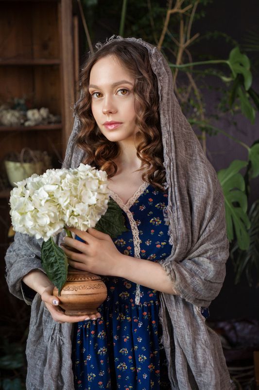 Цветочница фото превью