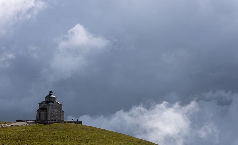 Above the clouds фото превью