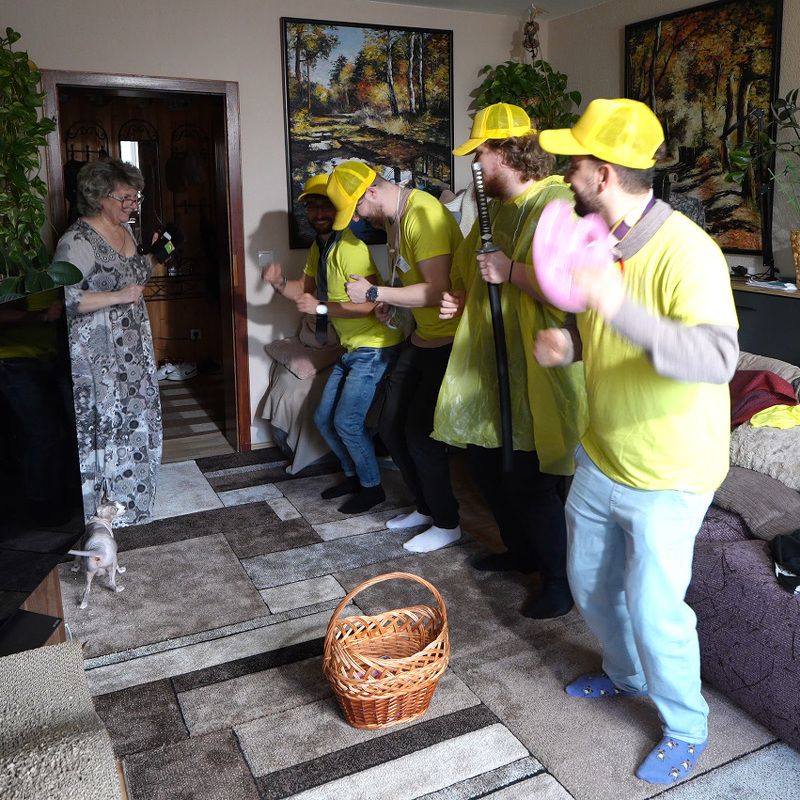 репетиция люди  Кошка главный зритель  фото превью