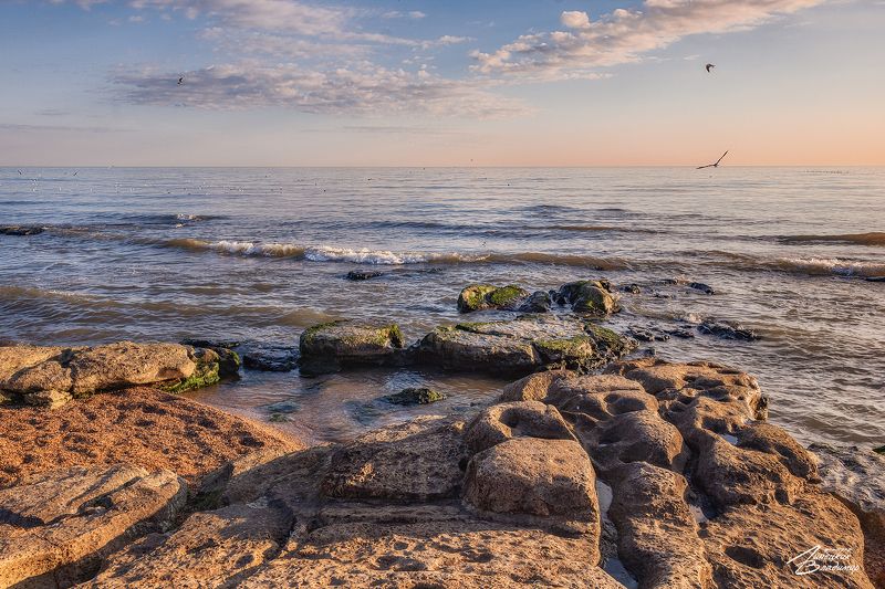 дагестан, дербент, пляж, море, утро Дербент, пляж фото превью
