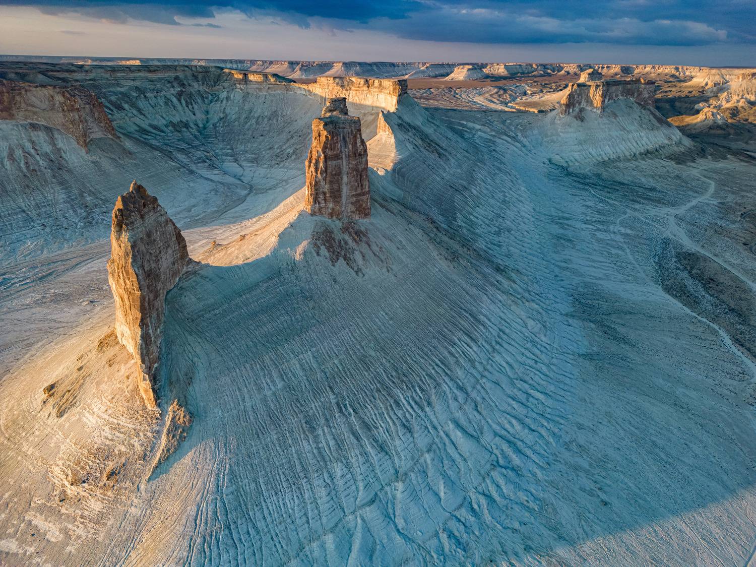 мангыстау, Евгений Дроботенко