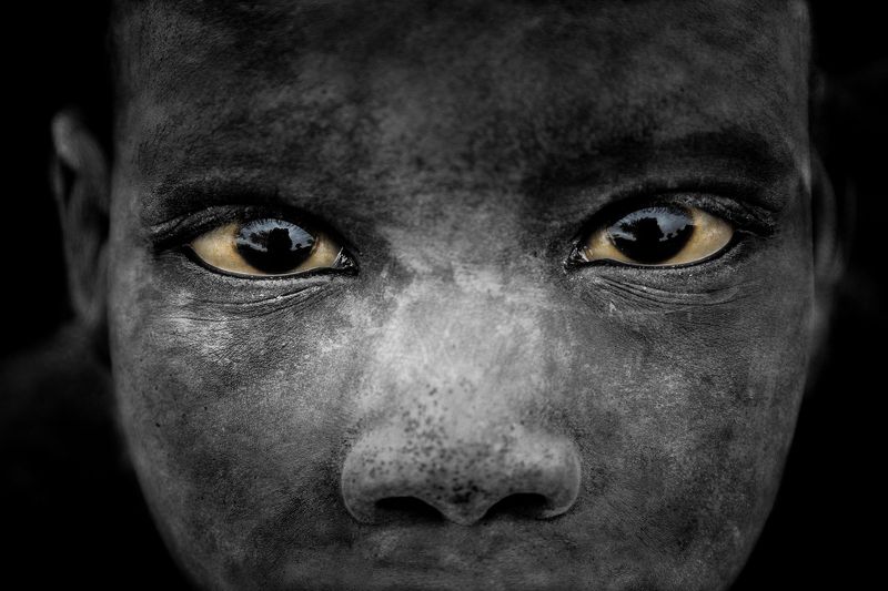 Mundari eyes фото превью