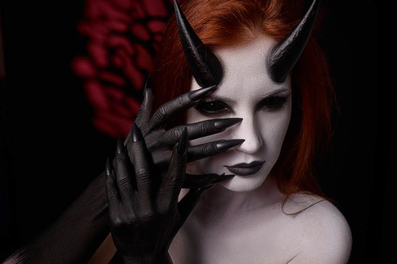 Демон фото превью