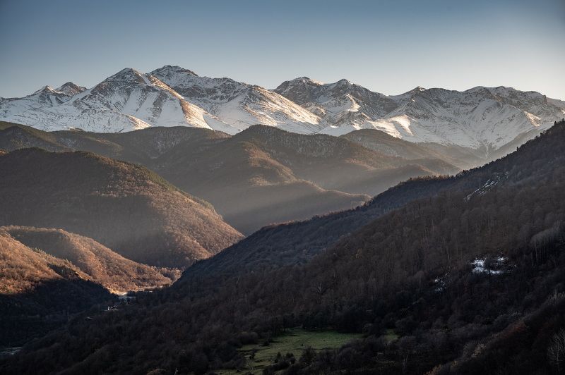 гора, рассвет, небо, плато, облака, утро, тучи, непогода, закат, вечер , слои, холмы, долина, дымка, туман, теберда, домбай ПОЗДНЯЯ ОСЕНЬ В ГОРАХ фото превью