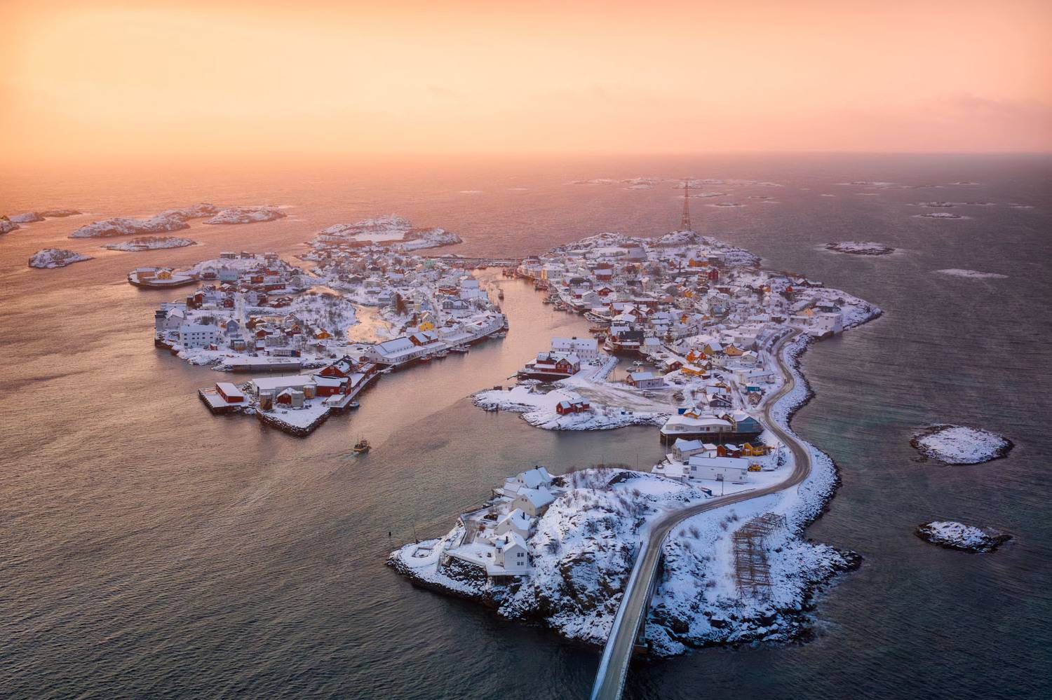 norway, urban, outdoor, moody, fishing, dark, lofoten, Алексей Вымятнин