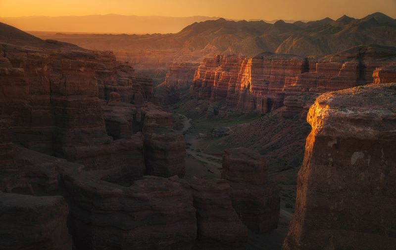 утром на Чарынском каньоне фото превью