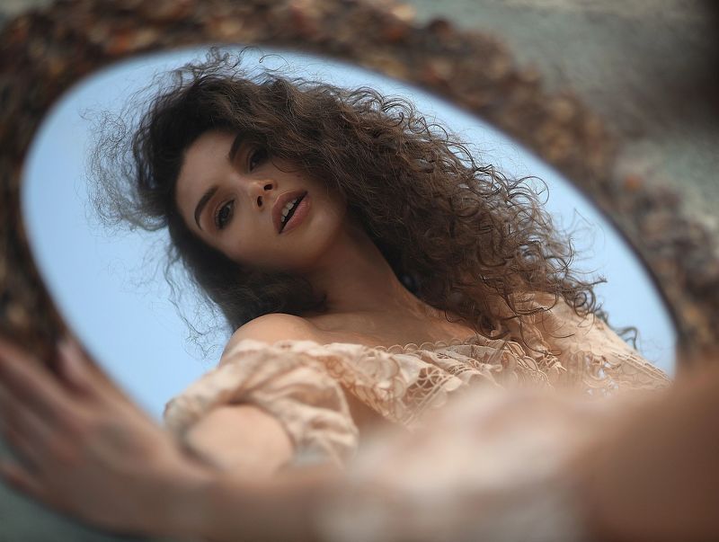 Зеркало, красота, отражение, женский портрет, портрет   фото превью