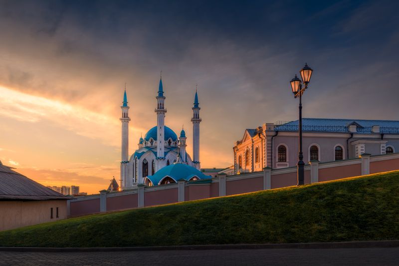 Мечеть Кул Шариф на закате фото превью