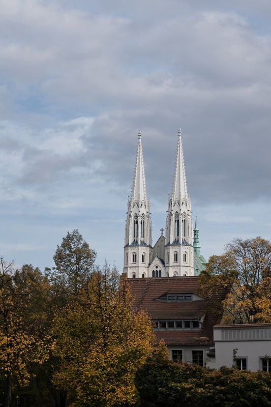 Белые шпили фото превью
