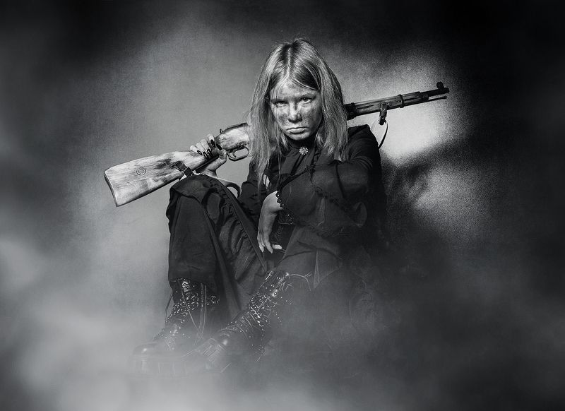 девочка, карабин, ружье, винтовка Девочка с карабином... фото превью