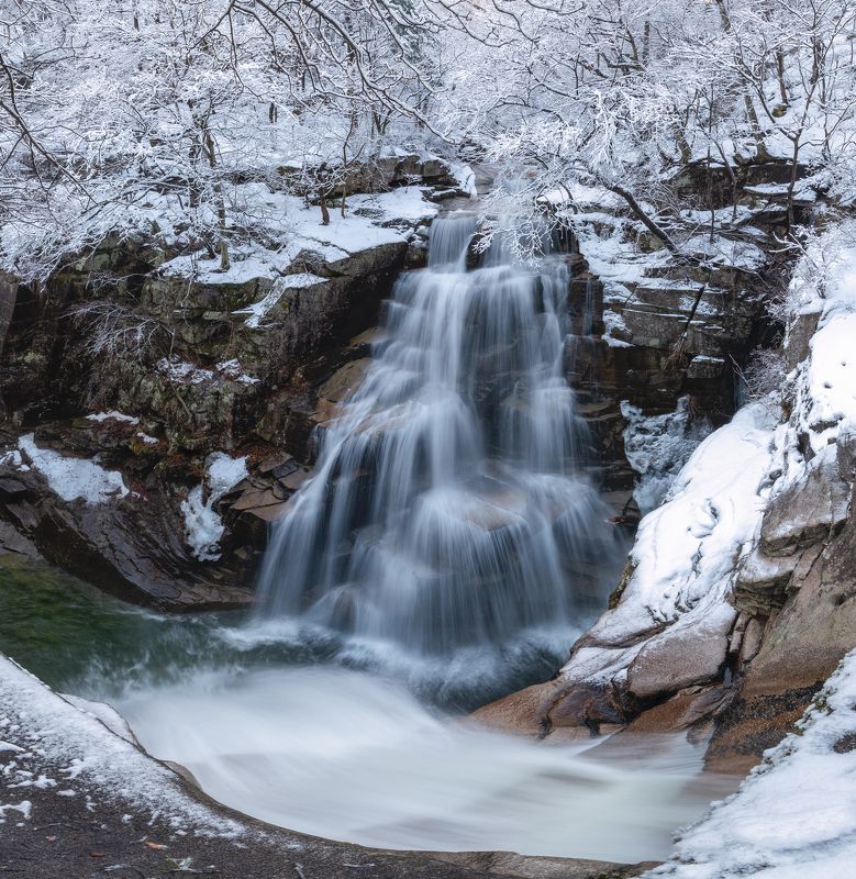 Dutasan waterfalls фото превью