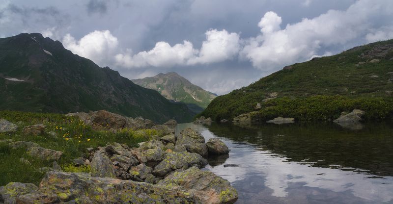У озера Семицветное. фото превью