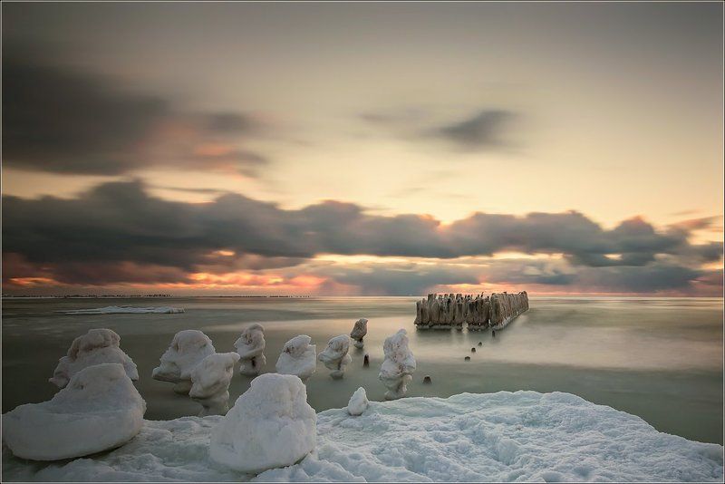 Calm sea фото превью