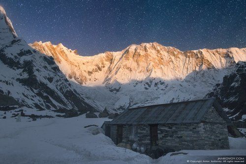 Аннапурна I в свете полной Луны
