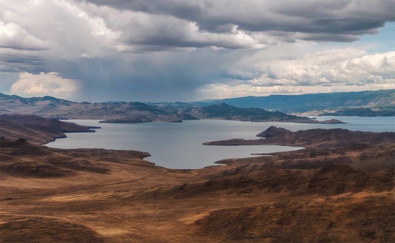 байкал, горы, дикая природа, дикая природа россии, лето, небо, озеро, ольхон, остров, пейзаж, природа, сибирь На сопке Ольхона фото превью