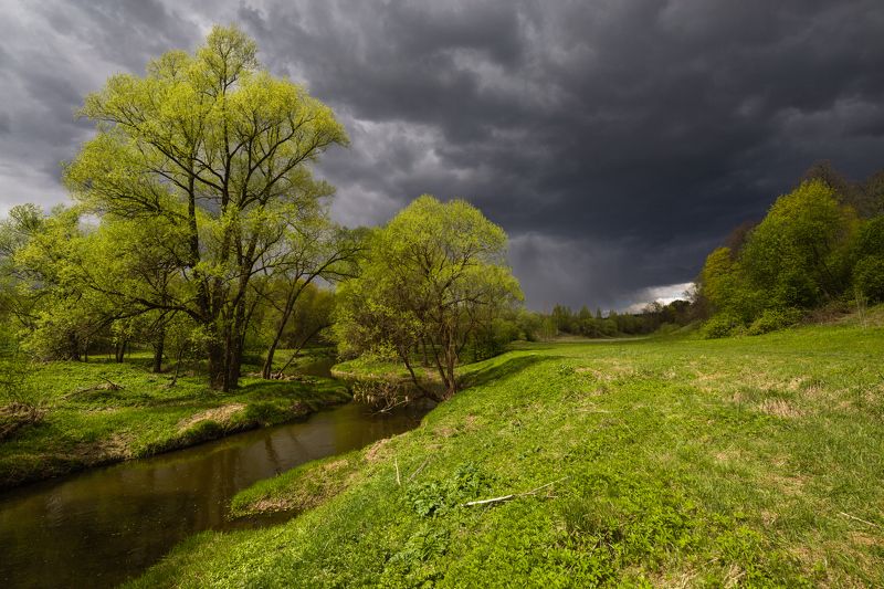 тучи, облака, пейзаж, река Перед грозой фото превью